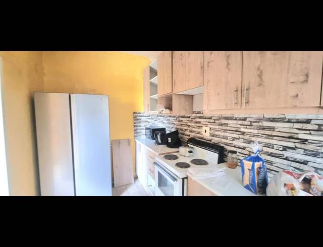 2 BEDROOM APARTMENT FOR SALE IN ELDORAIGNE